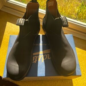 Blundstone 558 Men's Elastic Sided Chelsea Lined Boot, Size 10 Black